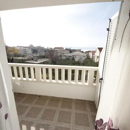 Katija - One Bedroom 7 *